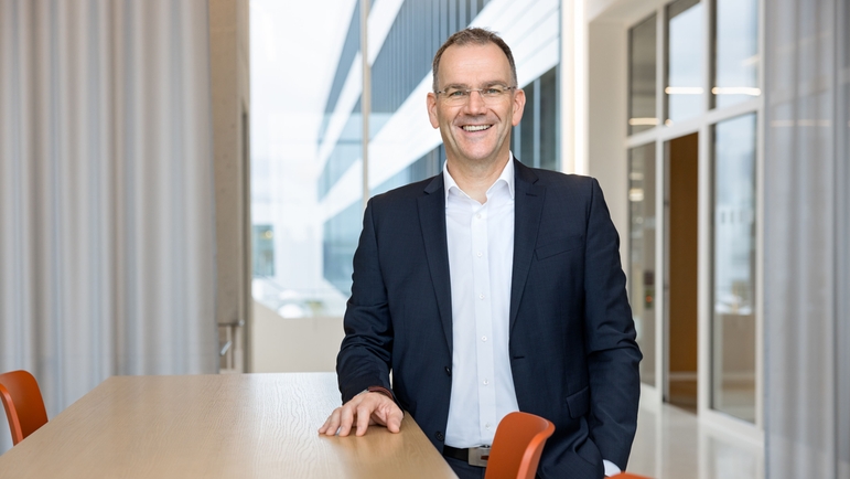 Endress+Hauser CEO Dr. Peter Selders legt großen Wert auf nachhaltige Geschäfts- und Produktionsprozesse.