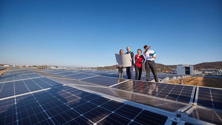 Bei der Energiegewinnung für die Firmengebäude setzt Endress+Hauser auf Solarenergie.