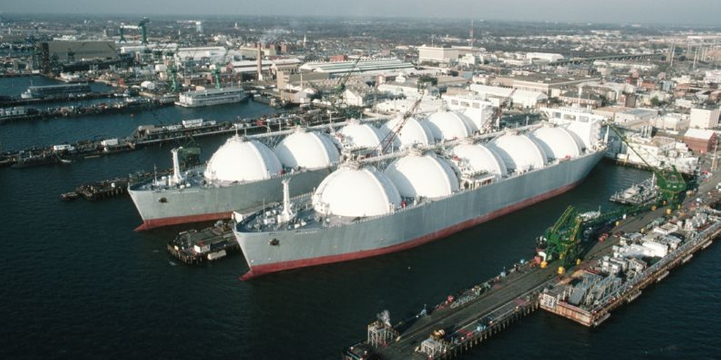 LNG Tanker