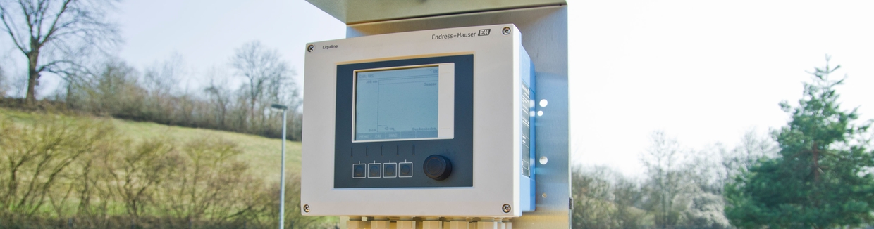 Sludge level sensors and transmitters