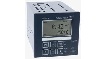 Liquisys CCM223 ist ein kompakter Schalttafelmessumformer für die Chlor-, Chlordioxid- und pH-Messung.