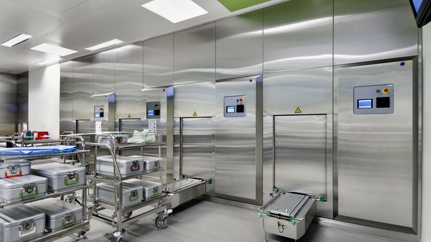 Medizinische Autoklaven führen Sterilisation bei hohen Temperaturen mit gesättigtem Dampf durch