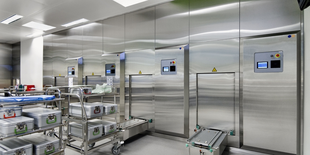 self-calibration, temperature transmitters, autoclaves, sterilization, steam Medical autoclaves performing sterilization at elevated temperatures using saturated steam