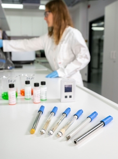 Sensoren mit Memosens zur Messung von pH/Redox, Leitfähigkeit, Sauerstoff