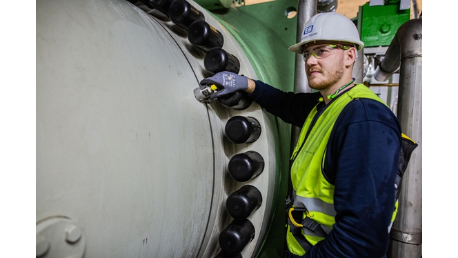 Picture of Installation of clamp-on sensor in a hydro power plant